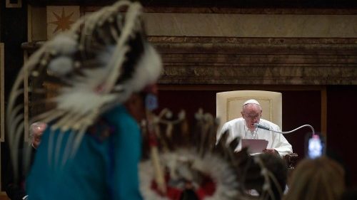 Il Papa in Canada, reso noto il programma del viaggio: l'abbraccio ai popoli indigeni