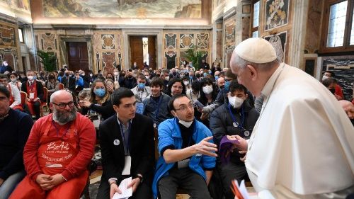 Папа про допомогу людям з аутизмом: солідарність у молитві та в милосерді