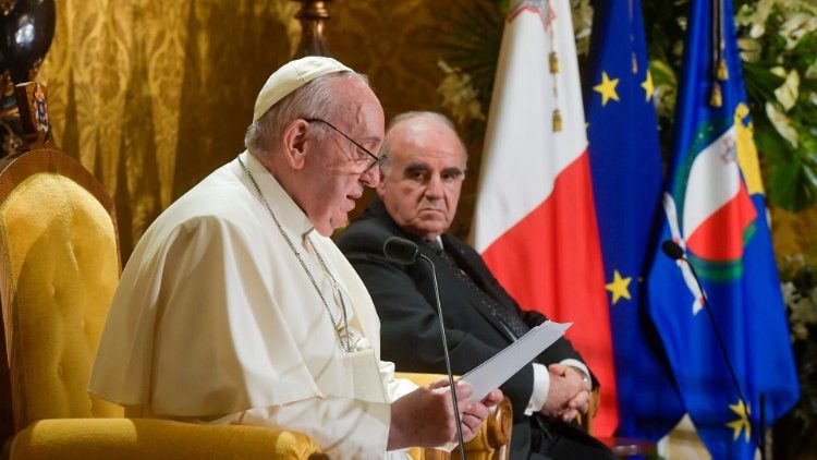Papež Frančišek in predsednik Malte George William Vella