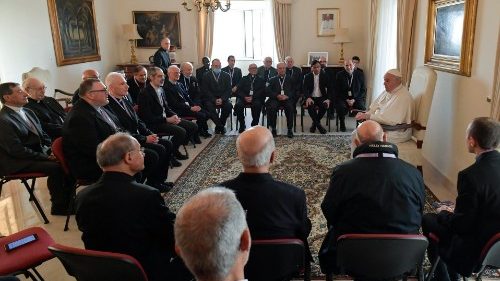 El Papa visita a los jesuitas de Malta durante su viaje apostólico