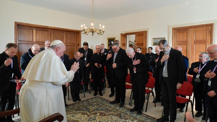 Franziskus im April bei einer Begegnung mit Jesuiten in Malta