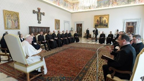 El Papa al Pontificio Instituto Teutónico: dedicar tiempo a escuchar las confesiones