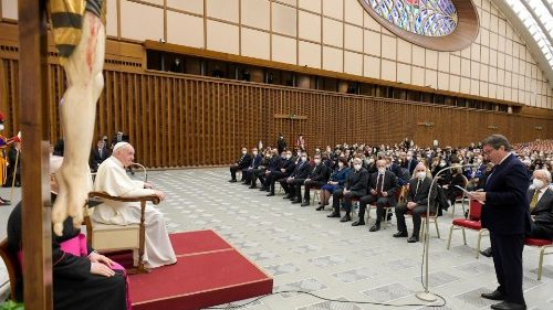 Pápež: Vierohodný sudca neslúži politickým vplyvom