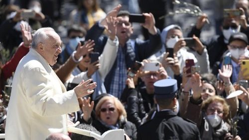 Papa espera 50 mil adolescentes na Praça São Pedro para experiência de fé