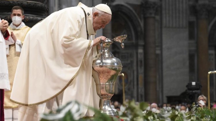 Papa predvodio misu posvete ulja sa svećenicima