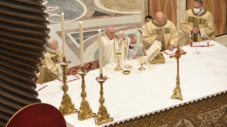 Papa predvodio misu posvete ulja sa svećenicima