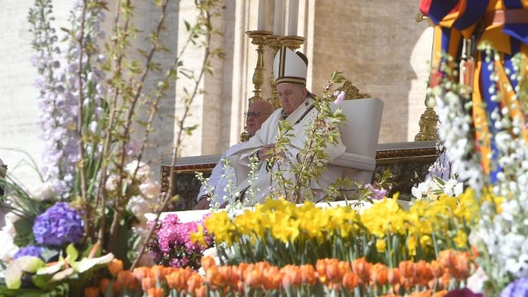 Papa Francesco nella Messa di Pasqua