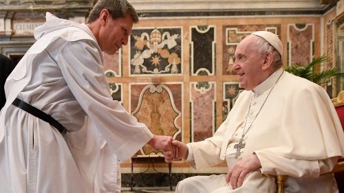 Papst: Religionsfreiheit wird heute noch mit Füßen getreten