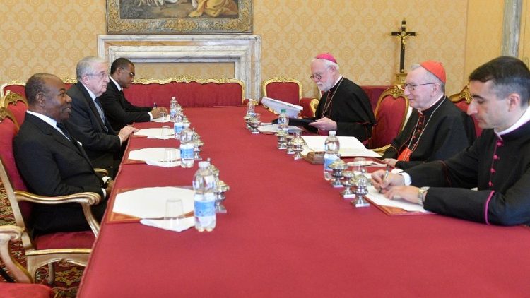 L'incontro tra Ali Bongo Ondimba, Presidente della Repubblica del Gabon, il cardinale Parolin e monsignor Gallagher