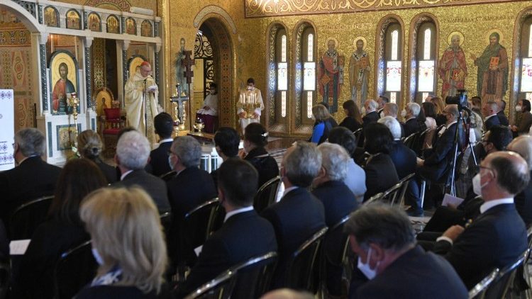 Kardinal Parolin bei der Messe in Santa Sofia in Rom