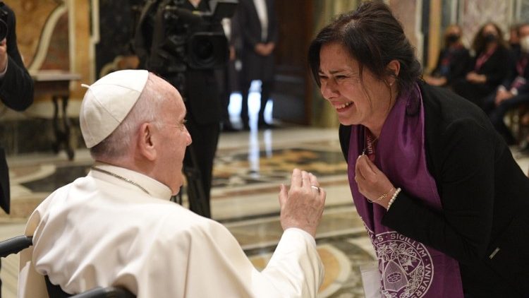 Pope receives representatives from University of Macerata