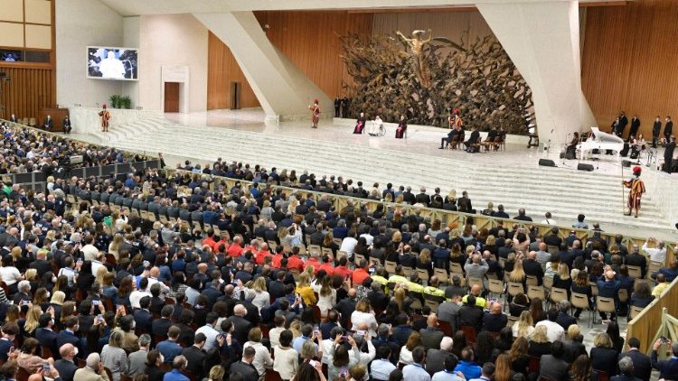 خطاب البابا إلى مسؤولي وموظفي الهيئة الوطنية الإيطالية للطيران المدني