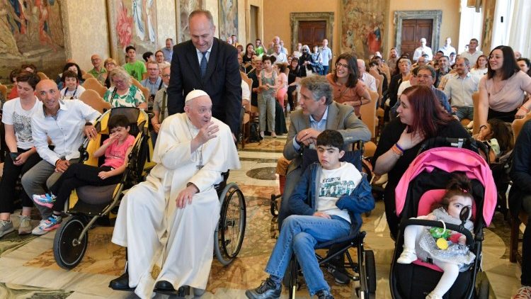 Popiežiaus audiencija sergantiesiems ir jų globėjams