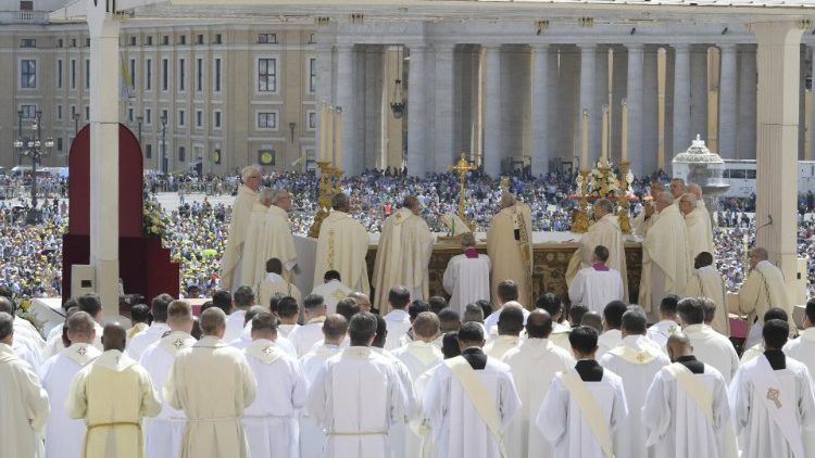 Papa Francisko 9 Oktoba 2022 anatarajia kuwatangaza Mwenyeheri Padre Giovanni Battista Scalabrini na Mwenyeheri Artemide Zatti, kuwa watakatifu.