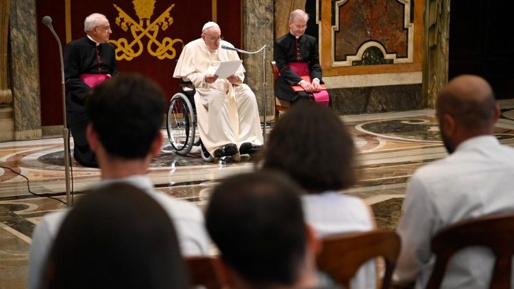 La papa Francisc, membrii Fraternității Politice ”Chemin Neuf”