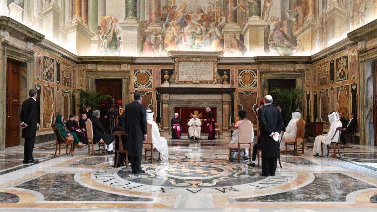 Popiežiaus audiencija naujiems ambasadoriams