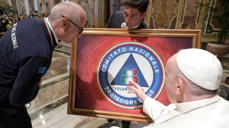 2022.05.23 Papa Francisko amekutana na Watu wa Huduma ya Kujitolea wa Taifa la Italia.