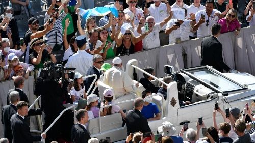 Audiencia General: El saludo del Papa a los argentinos en su fiesta patria