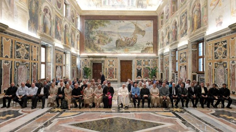 Le Pape François a reçu les participants aux chapitres généraux des pauvres serviteurs et pauvres servantes de la Divine Providence, le 30 mai en Salle Clémentine du Palais apostolique. 