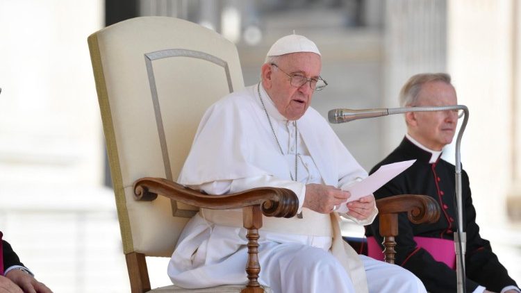 Papież: powinniśmy uczyć się od starszych zawierzenia Bogu