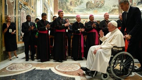 Papst ermuntert zu Herzlichkeit im Umgang mit Nicht-Christen