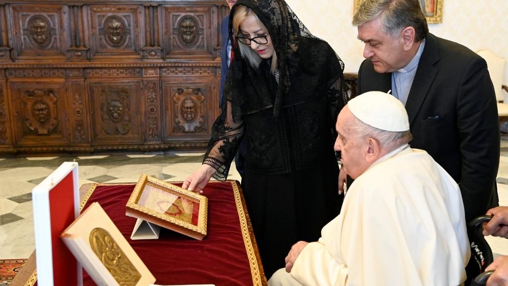2022.06.06 S.E. la Signora Lindita Nikolla, Presidente del Parlamento di Albania