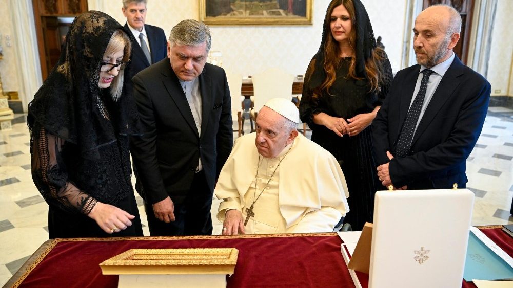 2022.06.06 S.E. la Signora Lindita Nikolla, Presidente del Parlamento di Albania