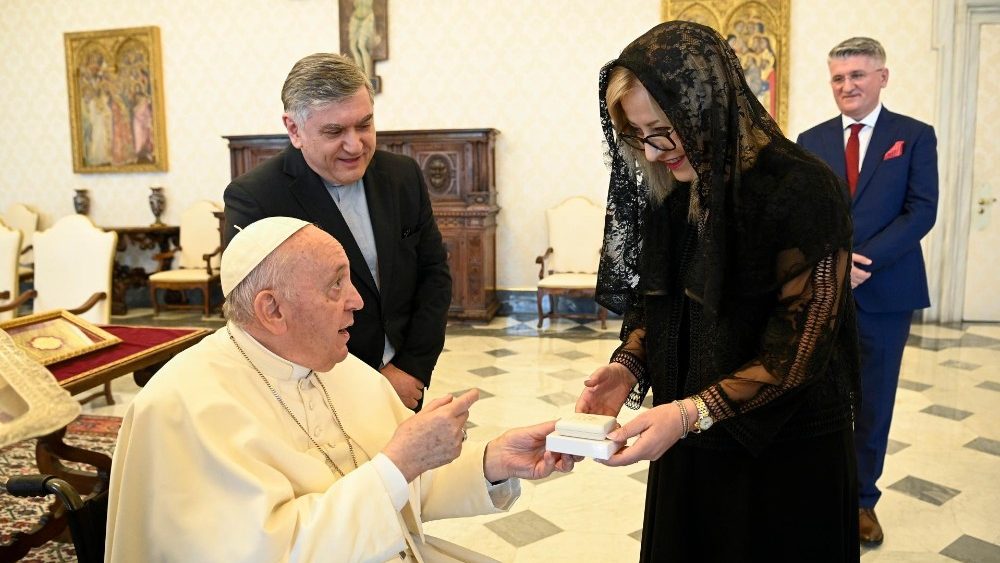 2022.06.06 S.E. la Signora Lindita Nikolla, Presidente del Parlamento di Albania