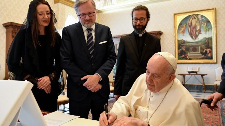 Papa na Waziri Mkuu wa Czech