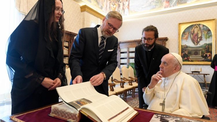 Popiežius priėmė Čekijos premjerą