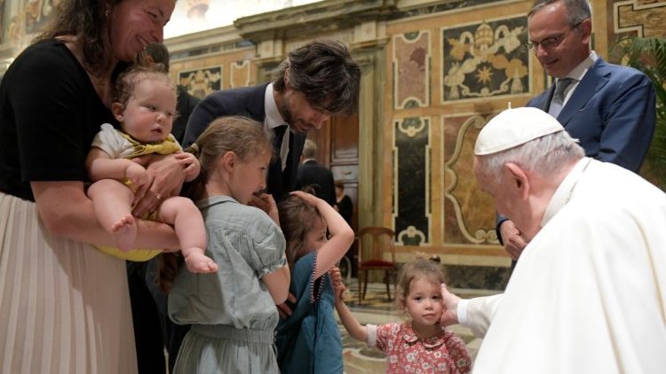 O Papa com os membros da Federação das Associações de Famílias Católicas na Europa
