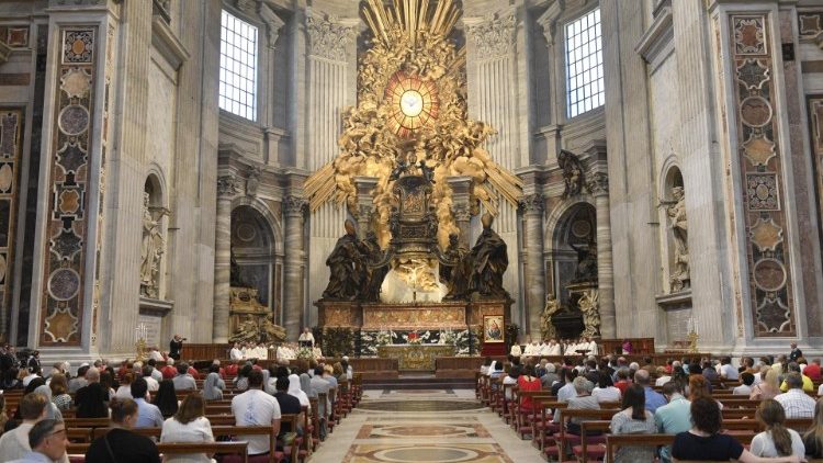 L'Altare della Cattedra della Basilica di San Pietro