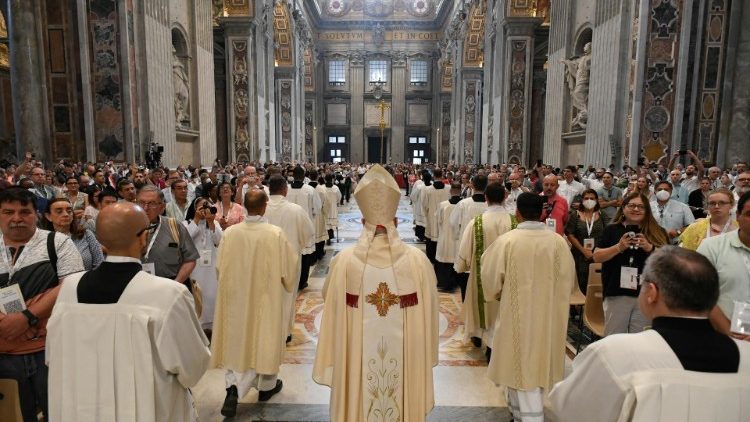 Nella Basilica di San Pietro la Messa di martedì 30 agosto chiuderà la Riunione con i cardinali  