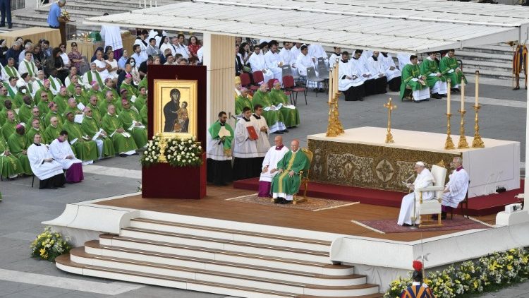Påven predikar vid mässan 25 juni 2022 under Världsfamiljemötet