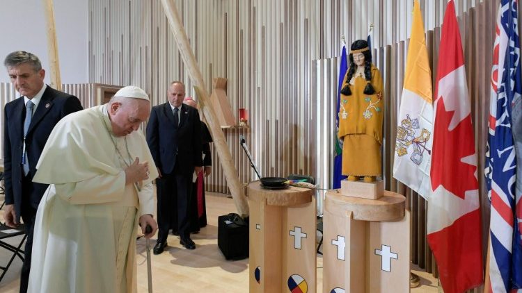 Papa nakon pozdrava u crkvi Presvetoga Srca