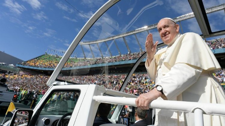 Papa Francisco - Santa Messa no Commonwealth Stadium