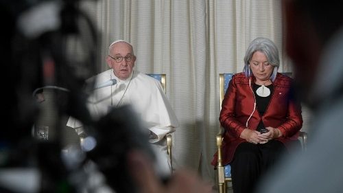 Il Papa: anche oggi colonizzazioni ideologiche, imparare dai valori indigeni