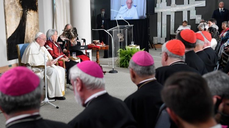 Папа Франциск на встрече с канадскими властями (Квебек, 27 июля 2022 г.)