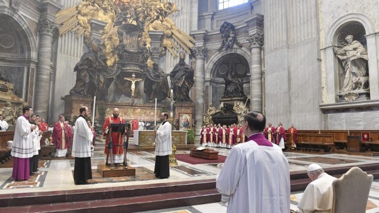 Papa Francisco na Missa de exéquias do Cardeal Tomko