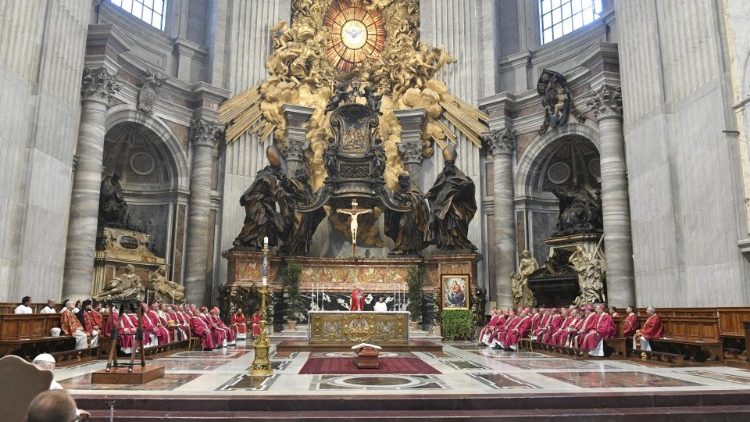 Funerali del cardinale Tomko all’altare della cattedra 
