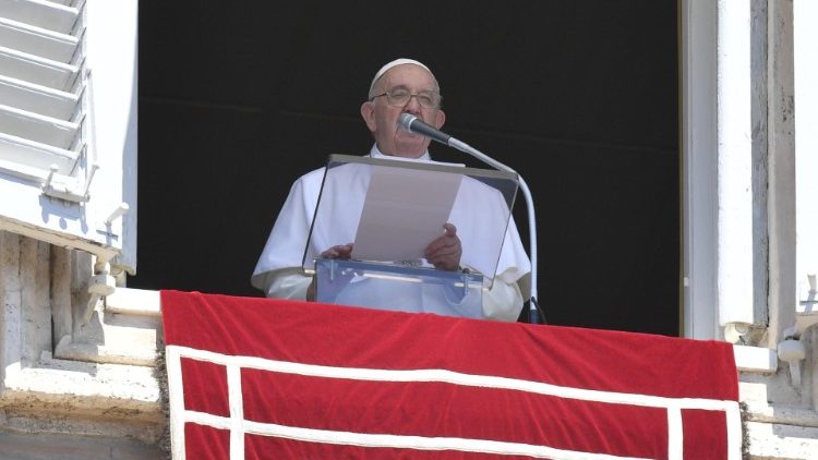 Popiežius sekmadienio vidudienį 
