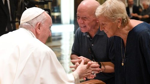 Papst: Synodaler Prozess ist „institutionell“