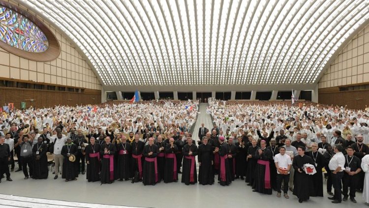 Les servants d’autel de France, reçus par le Pape François