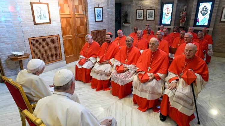 Францішак і новыя кардыналы з візітам у Бэнэдыкта XVI