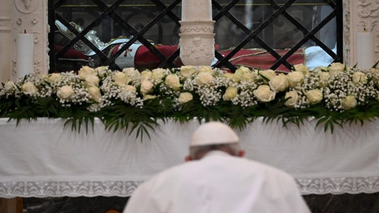 A oração diante dos restos mortais de Celestino V