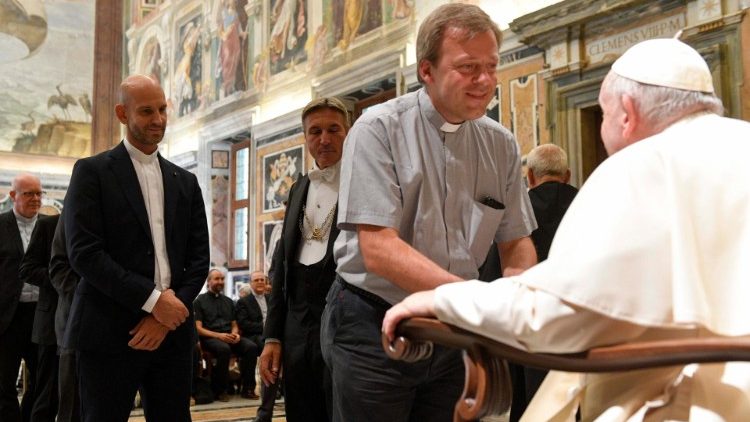 Le Pape François et les membres de l'Association italienne des professeurs et amateurs de liturgie, le 1er septembre 2022 au Vatican 