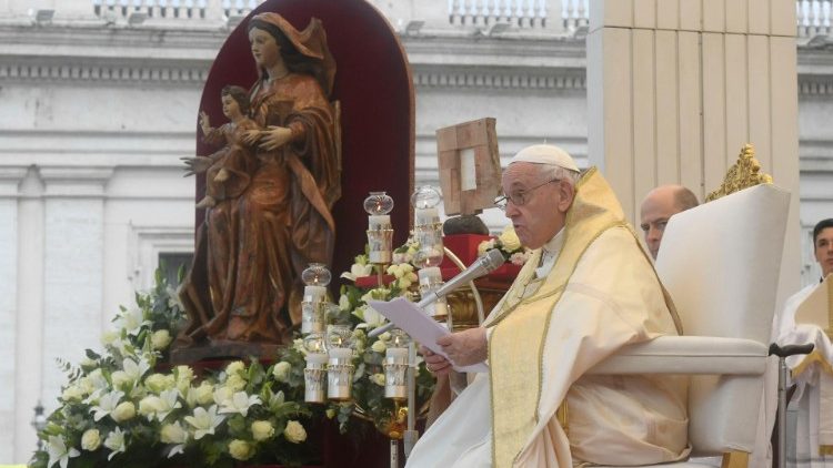 Papst Franziskus bei der Messe mit Seligsprechung von Johannes Paul I. am 4. September