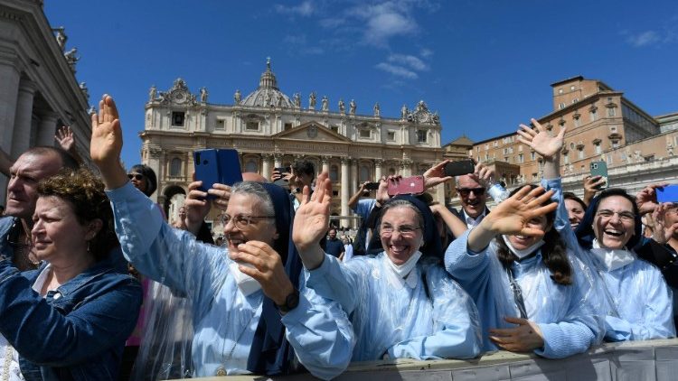 Pilgrims attending the beatification of John Paul I in St. Peter's Square