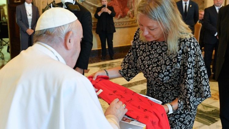 Papa Franjo susreo Caritas Španjolsku 