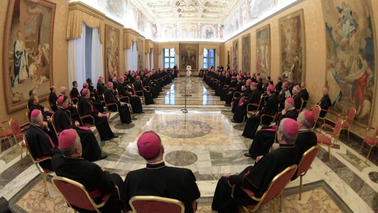 A Szentatya a pápai képviseletek vezetőit fogadta, köztük Pintér Gábor hondurasi nunciust  